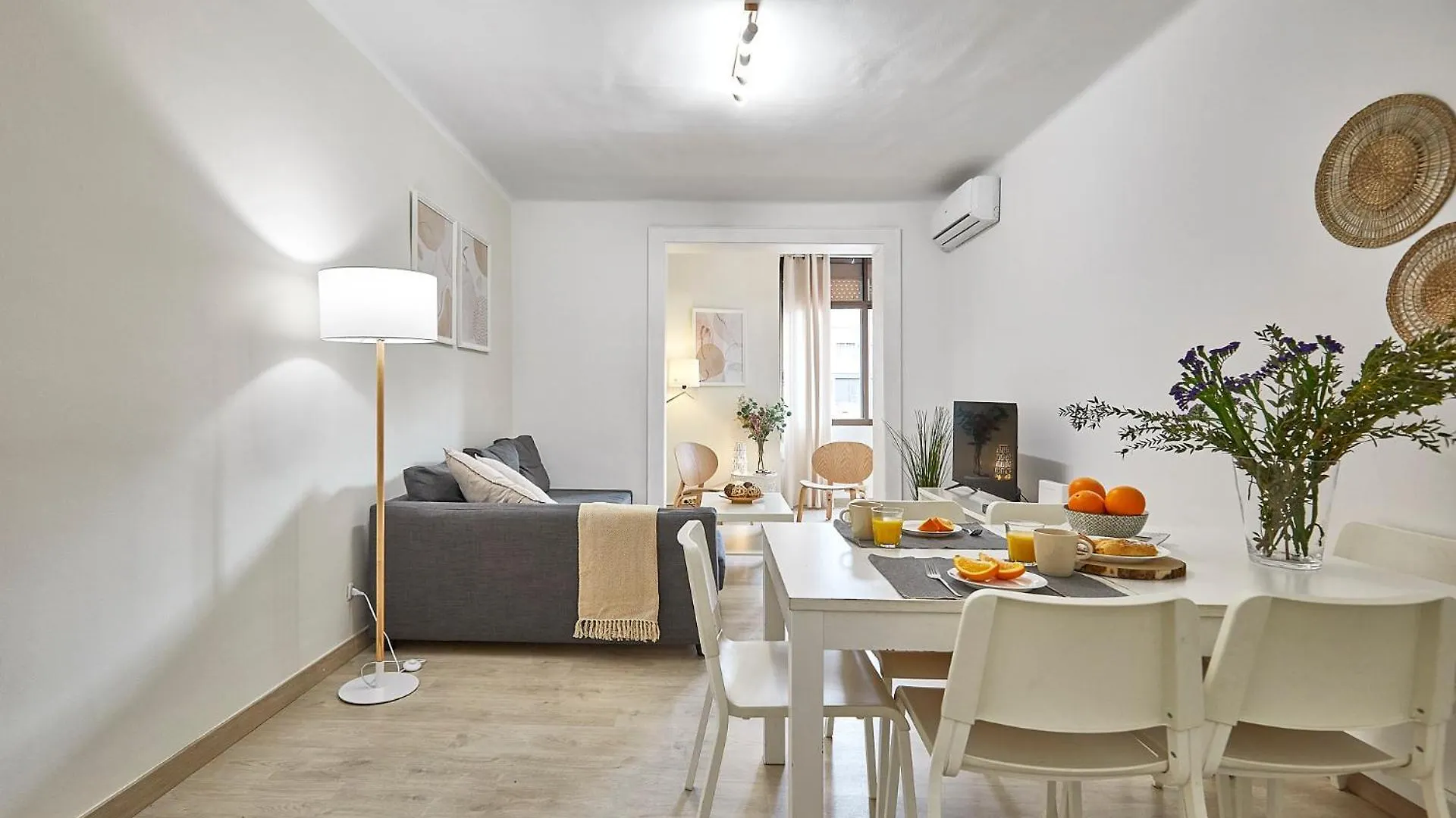 Bbarcelona Encants Flat